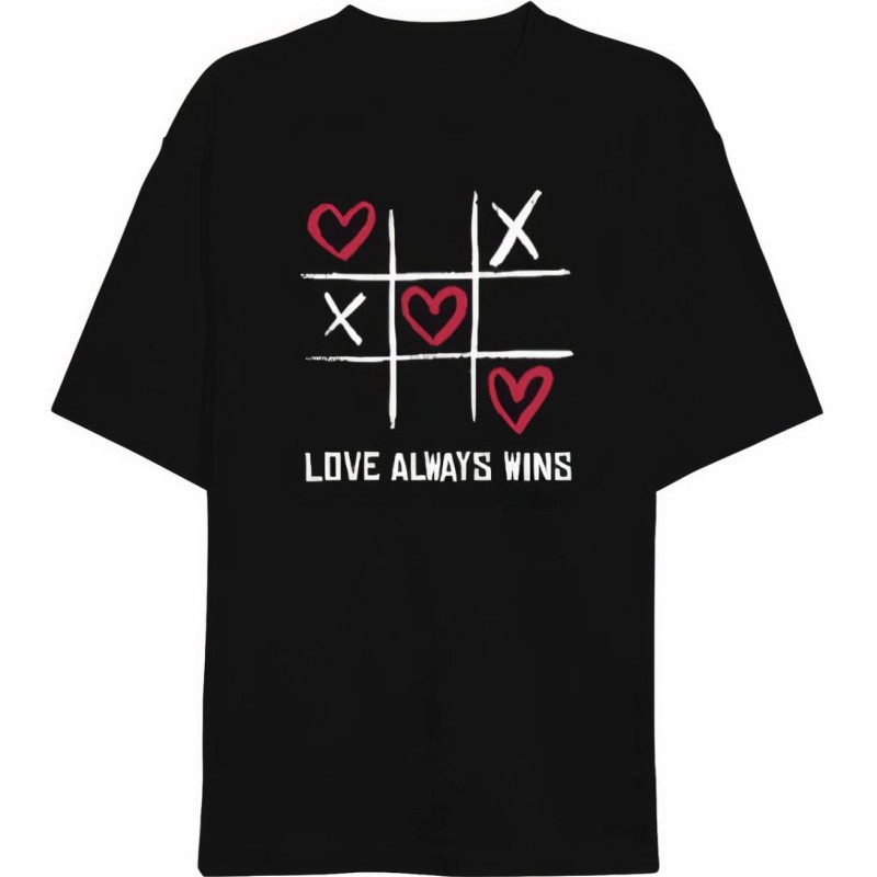 14 Şubat Sevgililer Günü Love Always Wins Baskılı Oversize Bisiklet Yaka T-shirt - Siyah 14 Şubat Sevgililer Günü Love Always Wins Baskılı Oversize Bisiklet Yaka T-shirt - Siyah