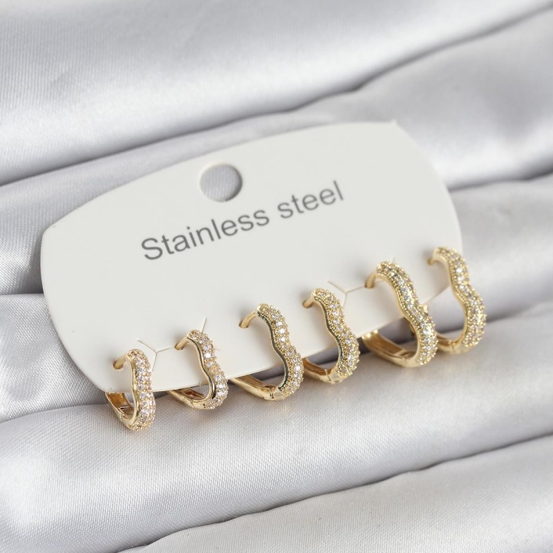 316L Çelik Gold Renk 6'lı Set Kalp Form Kadın Küpe 316L Çelik Gold Renk 6'lı Set Kalp Form Kadın Küpe