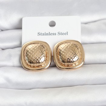 316L Çelik Gold Renk Düğme Model Kadın Küpe 316L Çelik Gold Renk Düğme Model Kadın Küpe