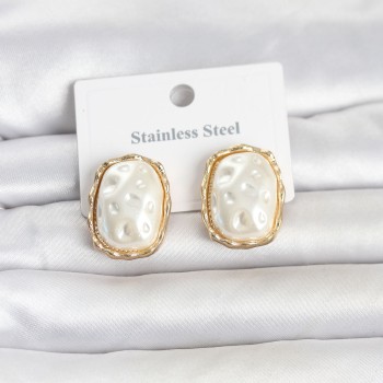 316L Çelik Gold Renk İnci Model Vintage Kadın Küpe 316L Çelik Gold Renk İnci Model Vintage Kadın Küpe