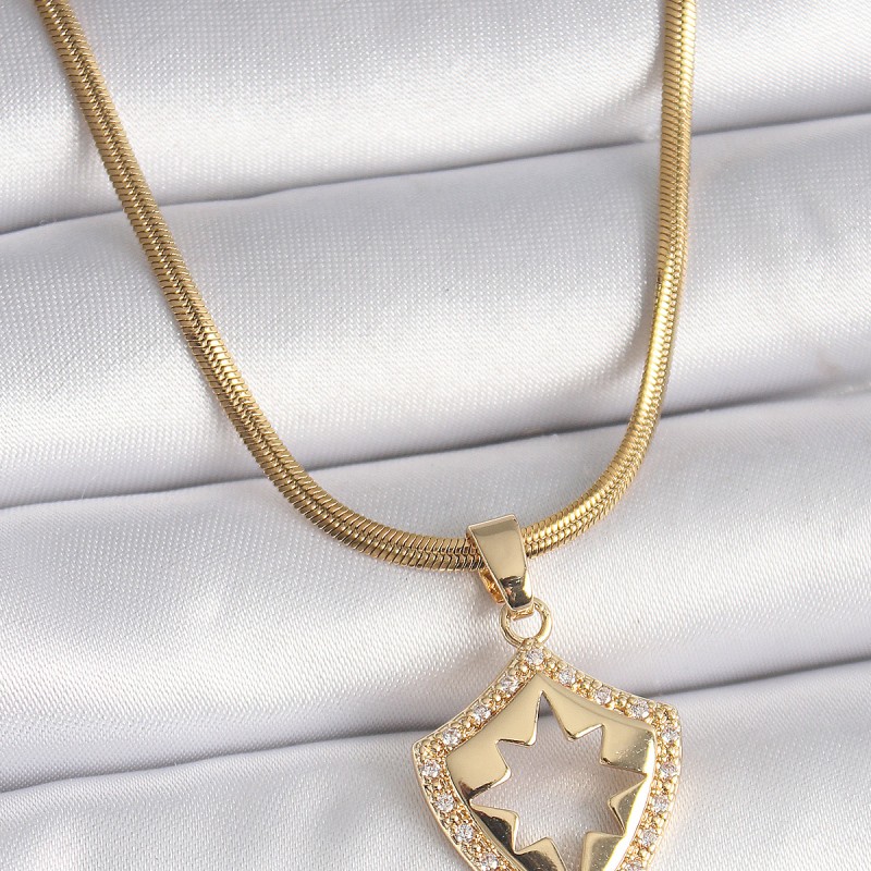 316L Çelik Gold Renk İtalyan Zincir Zirkon Taşlı Kutup Yıldız İşleme Kadın Kolye 316L Çelik Gold Renk İtalyan Zincir Zirkon Taşlı Kutup Yıldız İşleme Kadın Kolye