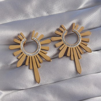 316L Çelik Gold Renk Zirkon Taşlı Güneş Figürlü Küpe 316L Çelik Gold Renk Zirkon Taşlı Güneş Figürlü Küpe