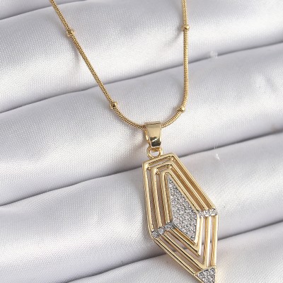 316L Çelik Gold Renk Zirkon Taşlı Vintage Model Kadın Kolye 316L Çelik Gold Renk Zirkon Taşlı Vintage Model Kadın Kolye
