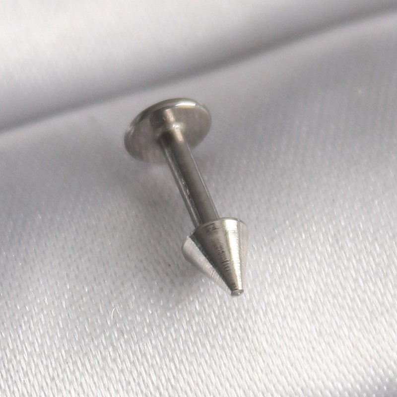 316L Çelik Gümüş Renk Çivi Model Piercing 316L Çelik Gümüş Renk Çivi Model Piercing