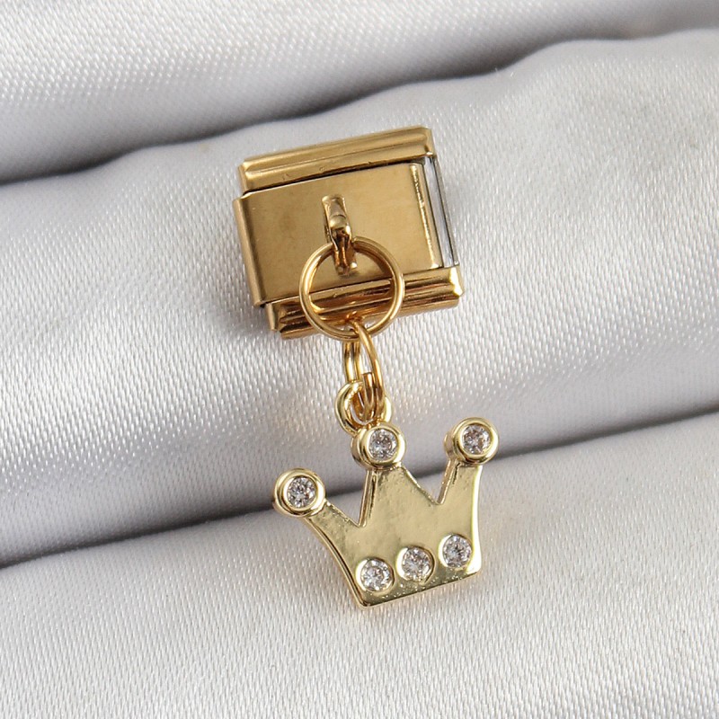 316L Çelik Sallantılı Zirkon Taşlı Kraliçe Tacı Model Gold Renk Nomination Charm 316L Çelik Sallantılı Zirkon Taşlı Kraliçe Tacı Model Gold Renk Nomination Charm