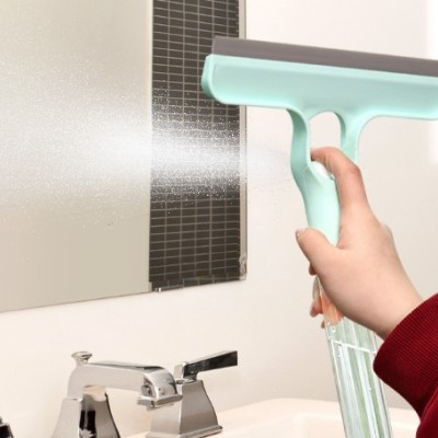 4 in 1 Spreyli Çek Çekli Camsil ve Fırça Aparatı 4 in 1 Spreyli Çek Çekli Camsil ve Fırça Aparatı
