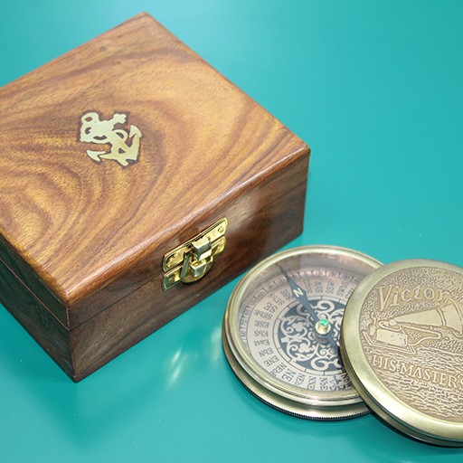 Ahşap Kutulu Pirinç Pusula Ahşap Kutulu Pirinç Pusula