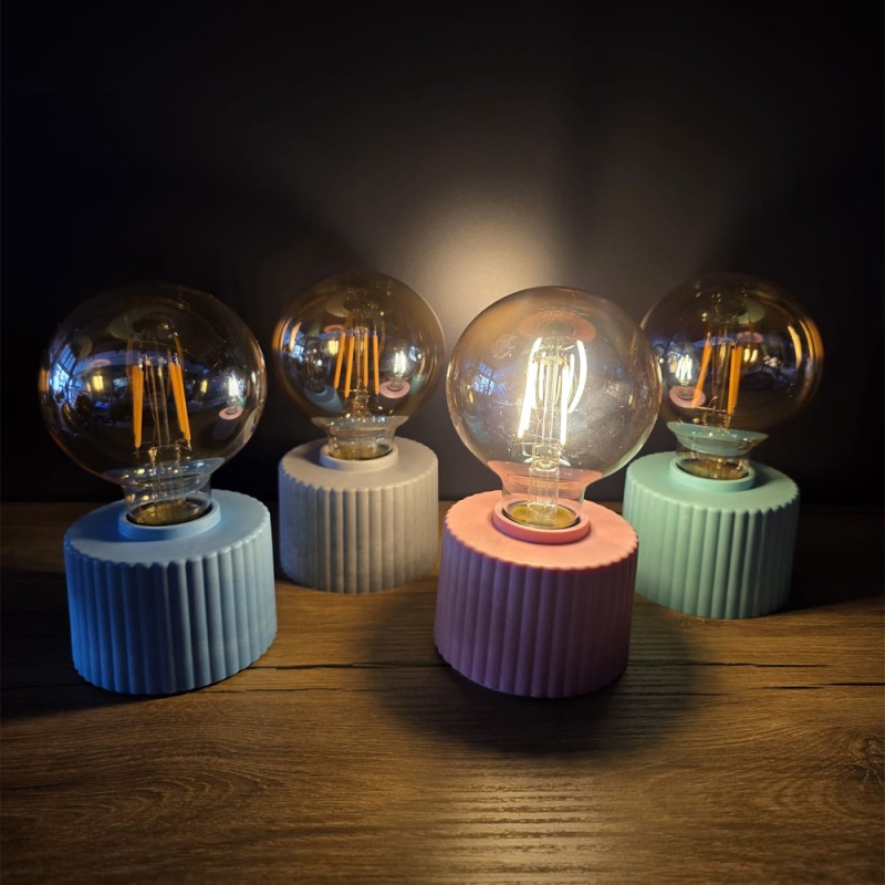 Ampul Tasarımlı Retro Masa Lambası Ampul Tasarımlı Retro Masa Lambası