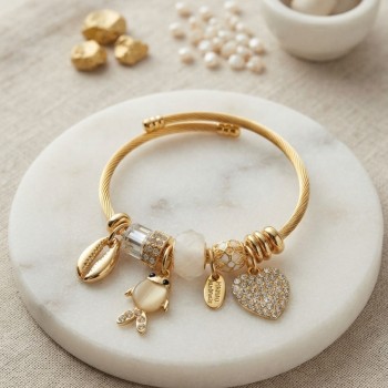 Beyaz Balık Model Gold Renk Charmlı Bileklik