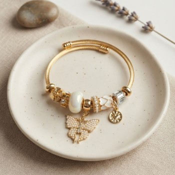 Beyaz Kelebek Model Gold Renk Charmlı Bileklik