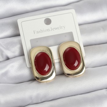 Bordo Renk Kare Model Vintage Kadın Küpe Bordo Renk Kare Model Vintage Kadın Küpe
