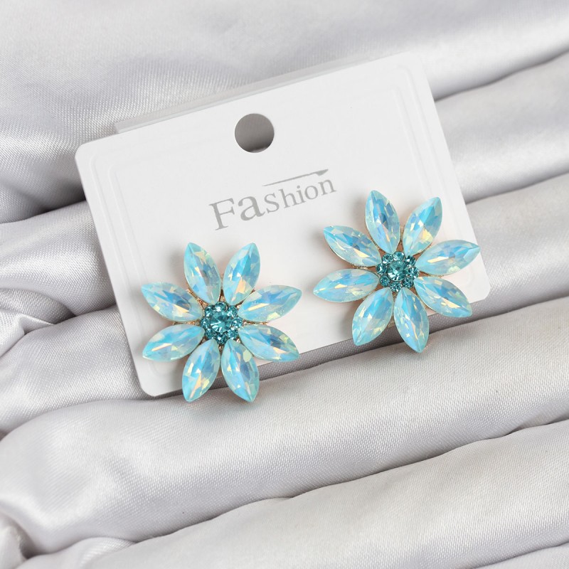 Buz Mavisi Renk Kristal Taşlı Lotus Çiçek Model Kadın Küpe
