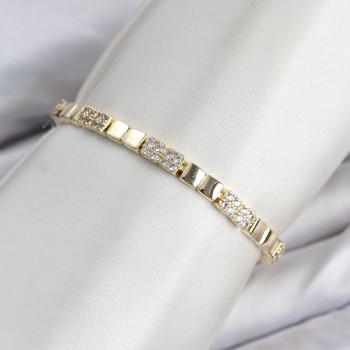 CM Kare Model Zirkon Taşlı VIP Seri Gold Renk Pirinç Kadın Bileklik CM Kare Model Zirkon Taşlı VIP Seri Gold Renk Pirinç Kadın Bileklik