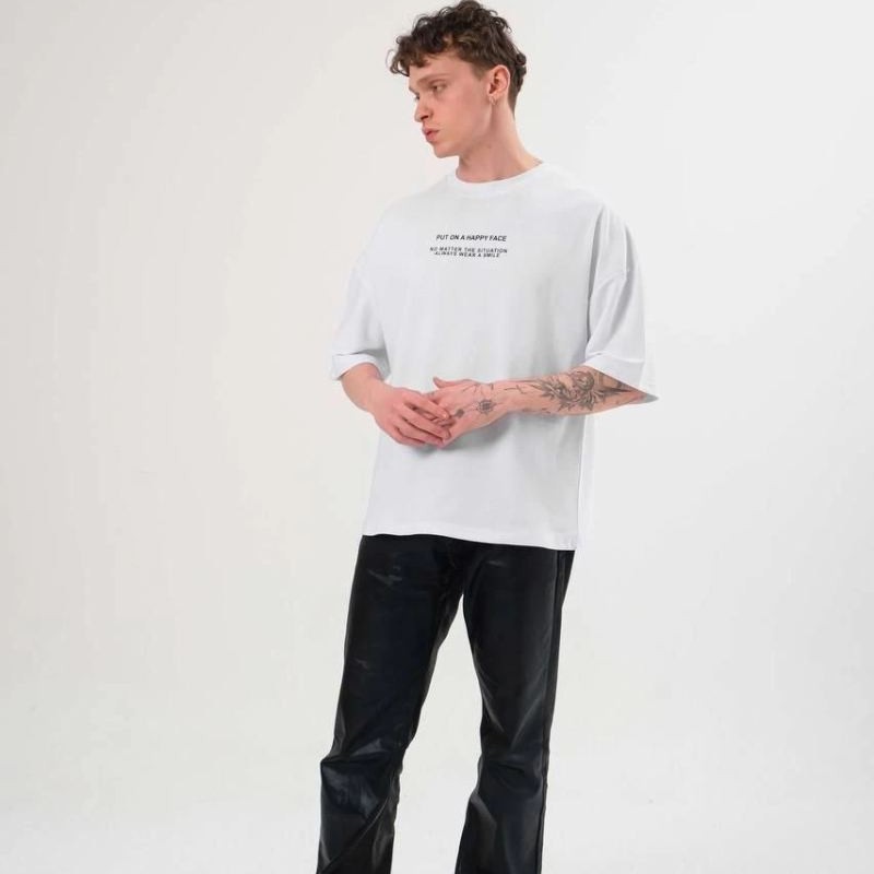 Erkek Baskılı T-Shirt Kısa Kol Bisiklet Yaka Regular Fit Rahat Kalıp Günlük Tişört - Beyaz Erkek Baskılı T-Shirt Kısa Kol Bisiklet Yaka Regular Fit Rahat Kalıp Günlük Tişört - Beyaz