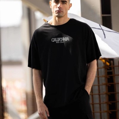 Erkek Baskılı T-Shirt Kısa Kol Bisiklet Yaka Regular Fit Rahat Kalıp Günlük Tişört - Siyah Erkek Baskılı T-Shirt Kısa Kol Bisiklet Yaka Regular Fit Rahat Kalıp Günlük Tişört - Siyah