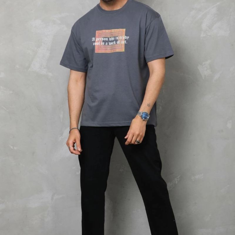 Erkek Baskılı T-Shirt Kısa Kol Bisiklet Yaka Regular Fit Rahat Kalıp Tişört - Füme Erkek Baskılı T-Shirt Kısa Kol Bisiklet Yaka Regular Fit Rahat Kalıp Tişört - Füme