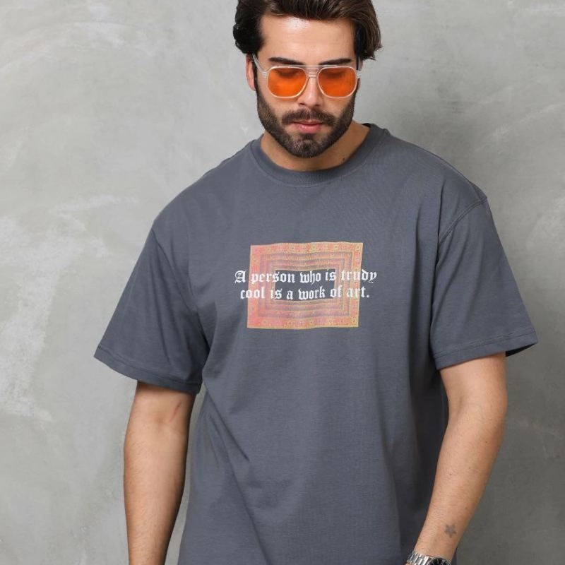 Erkek Baskılı T-Shirt Kısa Kol Bisiklet Yaka Regular Fit Rahat Kalıp Tişört - Füme Erkek Baskılı T-Shirt Kısa Kol Bisiklet Yaka Regular Fit Rahat Kalıp Tişört - Füme