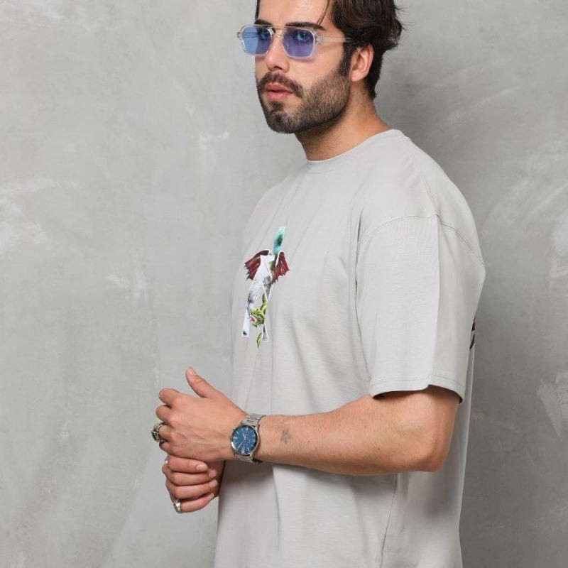 Erkek Baskılı T-Shirt Kısa Kol Bisiklet Yaka Regular Fit Rahat Kalıp Tişört - Gri Erkek Baskılı T-Shirt Kısa Kol Bisiklet Yaka Regular Fit Rahat Kalıp Tişört - Gri