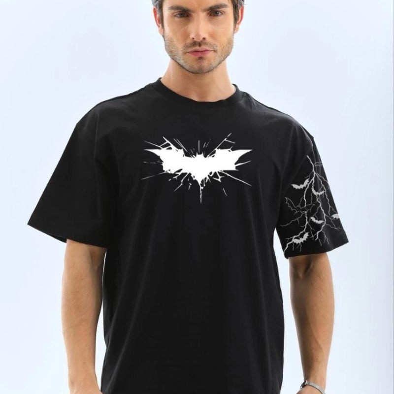ERKEK Bisiklet yaka tişort Ön ve Kol YARASA Baskılı T-shirt - Siyah ERKEK Bisiklet yaka tişort Ön ve Kol YARASA Baskılı T-shirt - Siyah