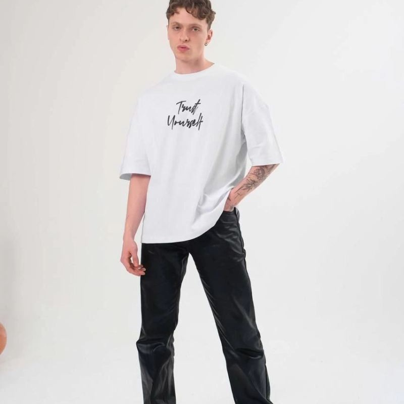 Erkek Kısa Kol Yazlık Tişört Bisiklet Yaka Baskılı Oversize T-Shirt - Beyaz Erkek Kısa Kol Yazlık Tişört Bisiklet Yaka Baskılı Oversize T-Shirt - Beyaz
