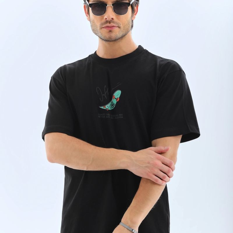 Erkek Kısa Kol Yazlık Tişört Bisiklet Yaka Baskılı Oversize T-Shirt - Siyah Erkek Kısa Kol Yazlık Tişört Bisiklet Yaka Baskılı Oversize T-Shirt - Siyah