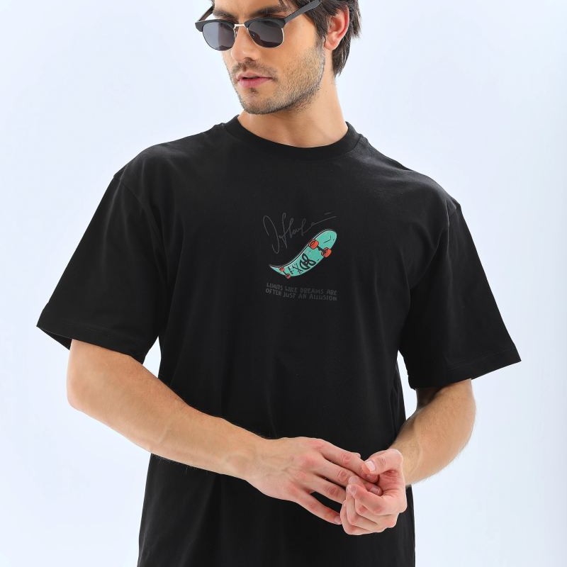 Erkek Kısa Kol Yazlık Tişört Bisiklet Yaka Baskılı Oversize T-Shirt - Siyah Erkek Kısa Kol Yazlık Tişört Bisiklet Yaka Baskılı Oversize T-Shirt - Siyah