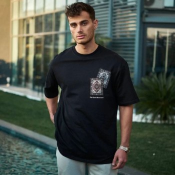 Erkek Kısa Kol Yazlık Tişört Bisiklet Yaka Baskılı Oversize T-Shirt - Siyah Erkek Kısa Kol Yazlık Tişört Bisiklet Yaka Baskılı Oversize T-Shirt - Siyah