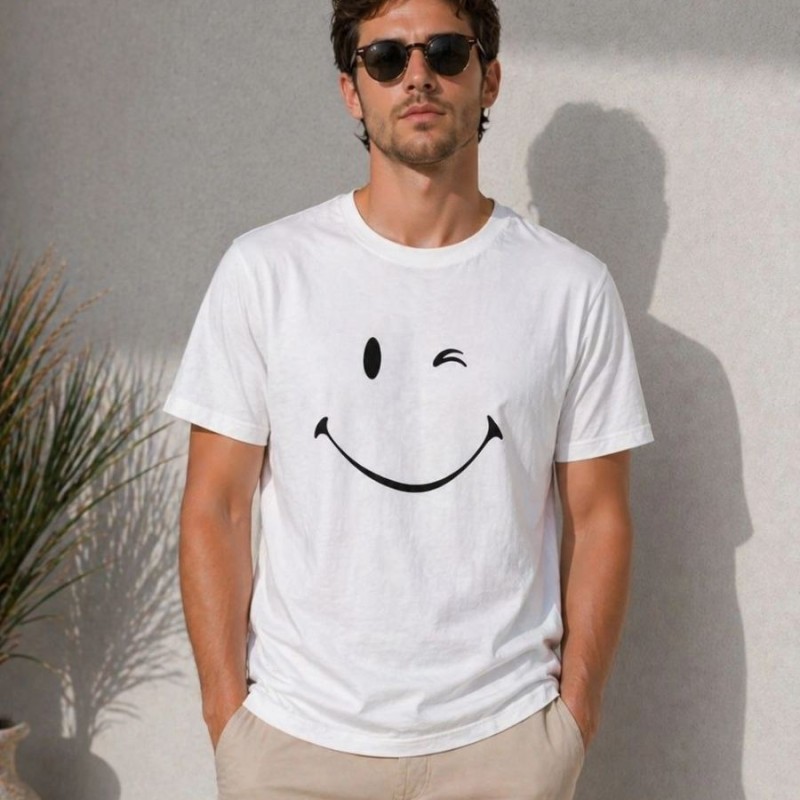 Erkek Minimal Gülümseyen Yüz Baskılı Tişört Kısa Kol Yazlık T-Shirt - Beyaz Erkek Minimal Gülümseyen Yüz Baskılı Tişört Kısa Kol Yazlık T-Shirt - Beyaz