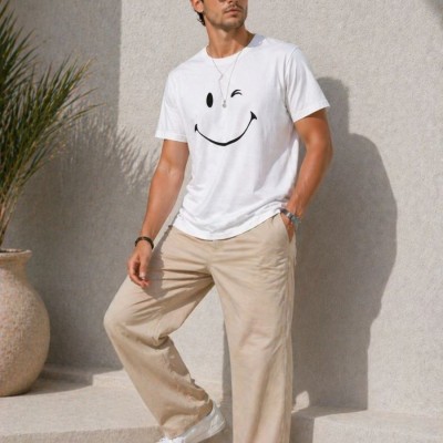 Erkek Minimal Gülümseyen Yüz Baskılı Tişört Kısa Kol Yazlık T-Shirt - Beyaz Erkek Minimal Gülümseyen Yüz Baskılı Tişört Kısa Kol Yazlık T-Shirt - Beyaz