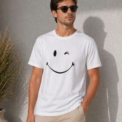 Erkek Minimal Gülümseyen Yüz Baskılı Tişört Kısa Kol Yazlık T-Shirt - Beyaz Erkek Minimal Gülümseyen Yüz Baskılı Tişört Kısa Kol Yazlık T-Shirt - Beyaz