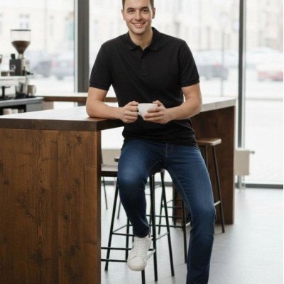 Erkek Polo Yaka Düğmeli Pike Kumaş Tişört Regular Fit Kısa Kol T-Shirt - Siyah Erkek Polo Yaka Düğmeli Pike Kumaş Tişört Regular Fit Kısa Kol T-Shirt - Siyah