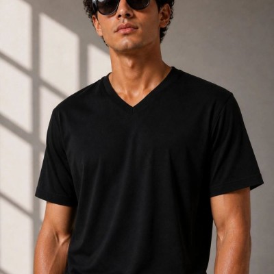 Erkek V Yaka Basic Tişört Kısa Kol Yazlık Regular Fit T-Shirt - Siyah Erkek V Yaka Basic Tişört Kısa Kol Yazlık Regular Fit T-Shirt - Siyah