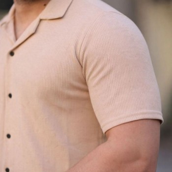 Erkek Waffle Kumaş Kısa Kollu Düğmeli Açık Yaka Regular Fit Gömlek - Bej Erkek Waffle Kumaş Kısa Kollu Düğmeli Açık Yaka Regular Fit Gömlek - Bej