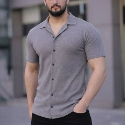 Erkek Waffle Kumaş Yazlık Yakalı Kısa Kol Düğmeli Gömlek 3’lü Set Siyah-Beyaz-Gri Erkek Waffle Kumaş Yazlık Yakalı Kısa Kol Düğmeli Gömlek 3’lü Set Siyah-Beyaz-Gri