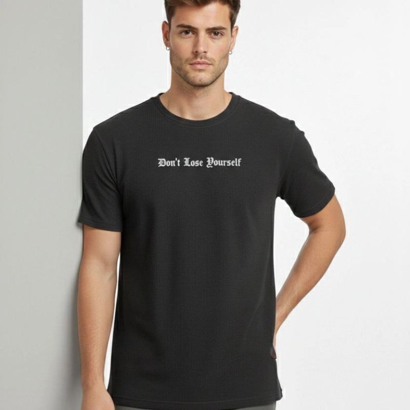Erkek Wafıl Kumaş Tişört Regular Kalıp Bisiklet Yaka Baskılı T-Shirt - Siyah Erkek Wafıl Kumaş Tişört Regular Kalıp Bisiklet Yaka Baskılı T-Shirt - Siyah