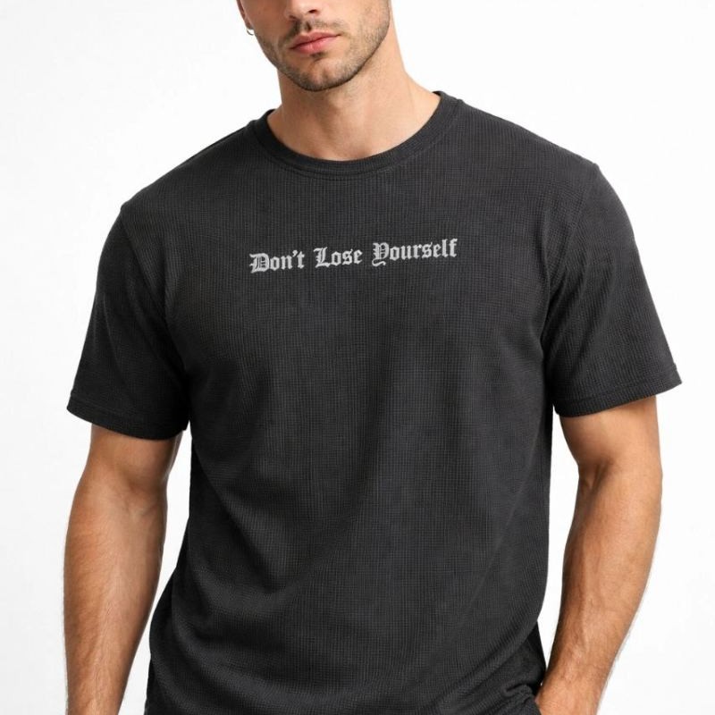 Erkek Wafıl Kumaş Tişört Regular Kalıp Bisiklet Yaka Baskılı T-Shirt - Siyah Erkek Wafıl Kumaş Tişört Regular Kalıp Bisiklet Yaka Baskılı T-Shirt - Siyah