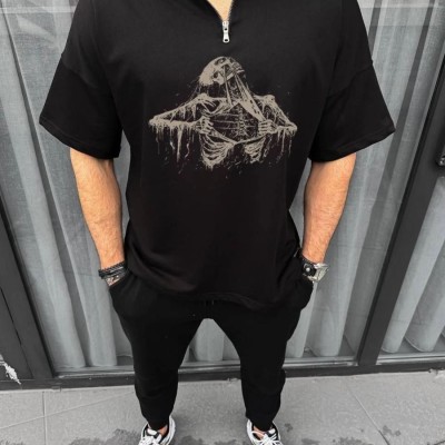 Erkek Yarım Fermuarlı Baskılı Oversize T-Shirt - Siyah Erkek Yarım Fermuarlı Baskılı Oversize T-Shirt - Siyah