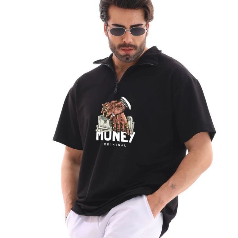 Erkek Yarım Fermuarlı Oversize Baskılı T-Shirt - Siyah Erkek Yarım Fermuarlı Oversize Baskılı T-Shirt - Siyah