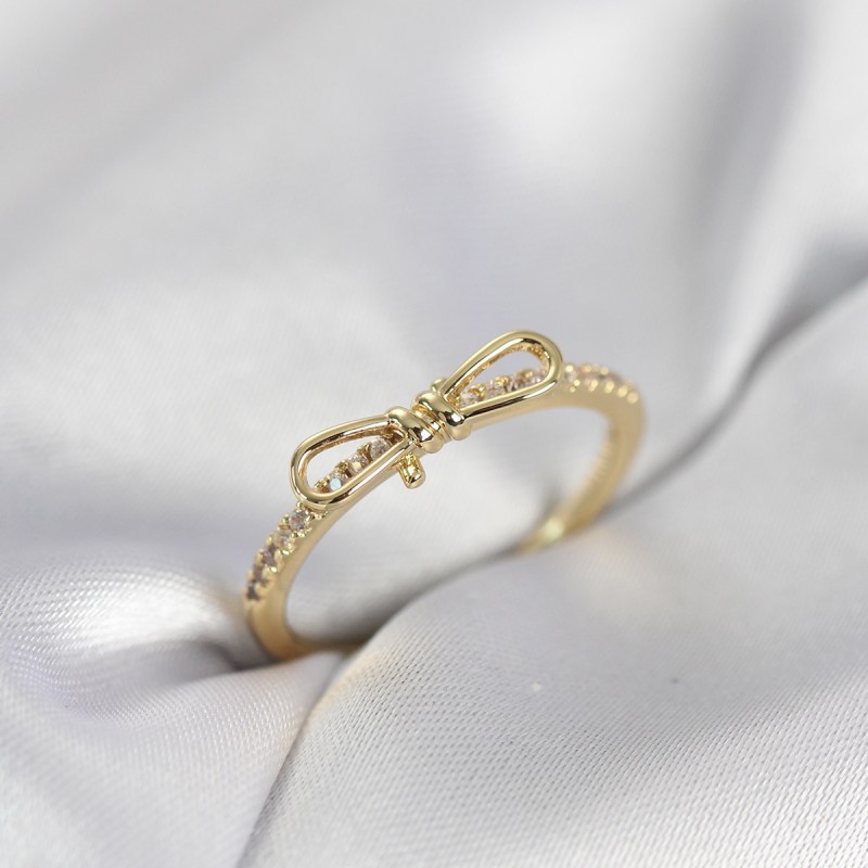 Fiyonk Model Zirkon Taşlı Gold Renk Kadın Yüzük Fiyonk Model Zirkon Taşlı Gold Renk Kadın Yüzük