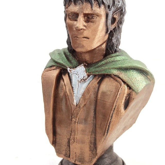 Frodo Büst Küçük Boy Frodo Büst Küçük Boy