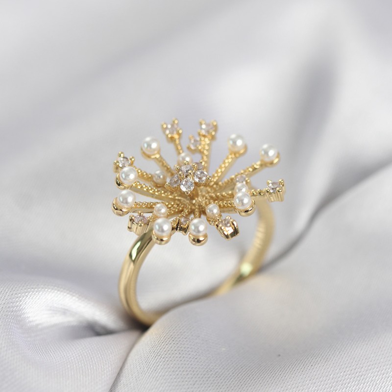Gold Renk Karahindiba Model Zirkon Taşlı Kadın Yüzük Gold Renk Karahindiba Model Zirkon Taşlı Kadın Yüzük