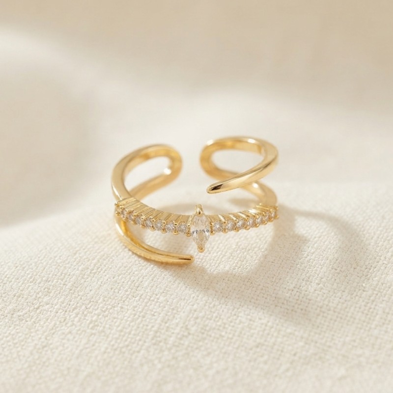Gold Renk Kuyruklu Çift Sıra Taşlı Model Kadın Yüzük
