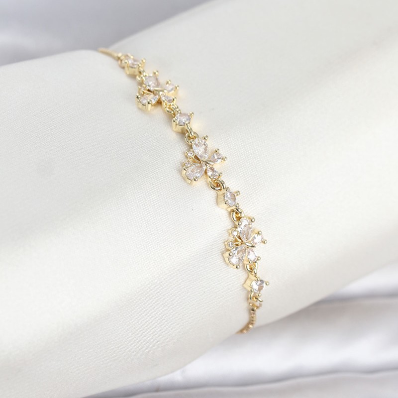 Gold Renk Pirinç Kelebek Model Asansörlü Model Kadın Bileklik Gold Renk Pirinç Kelebek Model Asansörlü Model Kadın Bileklik