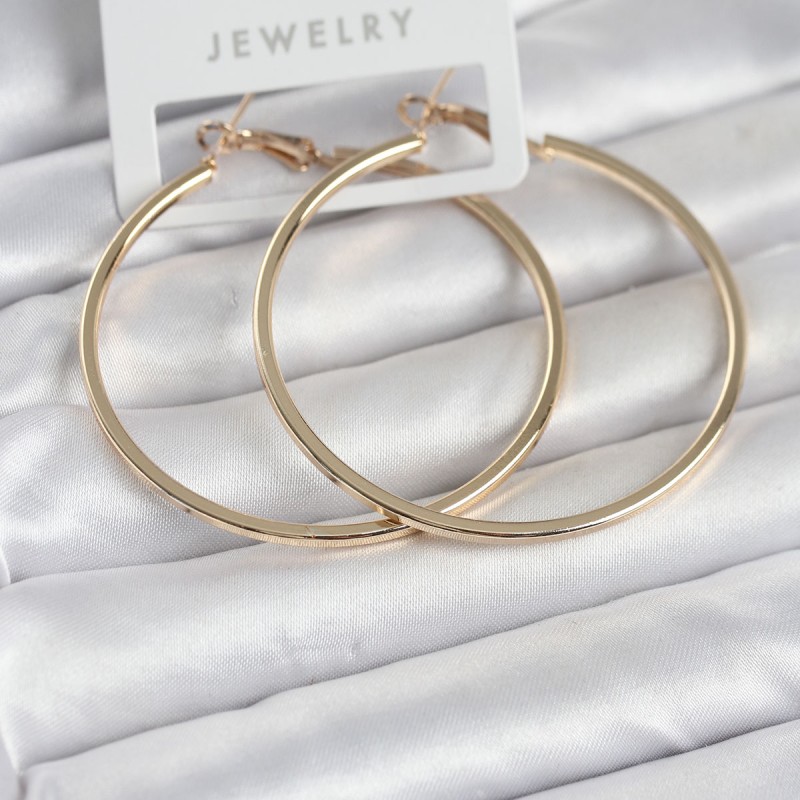 Gold Renk Pirinç Köşeli Kenar Halka 54 mm Kadın Küpe Gold Renk Pirinç Köşeli Kenar Halka 54 mm Kadın Küpe
