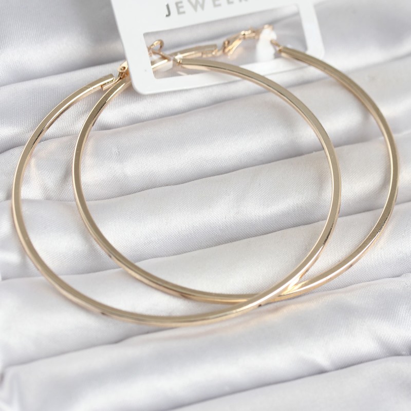 Gold Renk Pirinç Köşeli Kenar Halka 72 mm Kadın Küpe Gold Renk Pirinç Köşeli Kenar Halka 72 mm Kadın Küpe