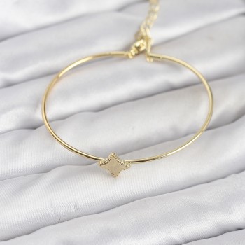 Gold Renk Pirinç Köşeli Yonca Model Kadın Bileklik Gold Renk Pirinç Köşeli Yonca Model Kadın Bileklik