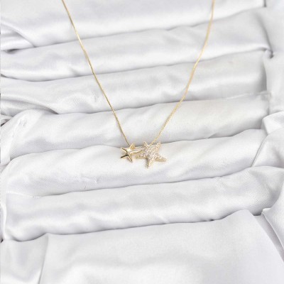 Gold Renk Pirinç Minimal Yıldız Model Kadın Kolye Gold Renk Pirinç Minimal Yıldız Model Kadın Kolye
