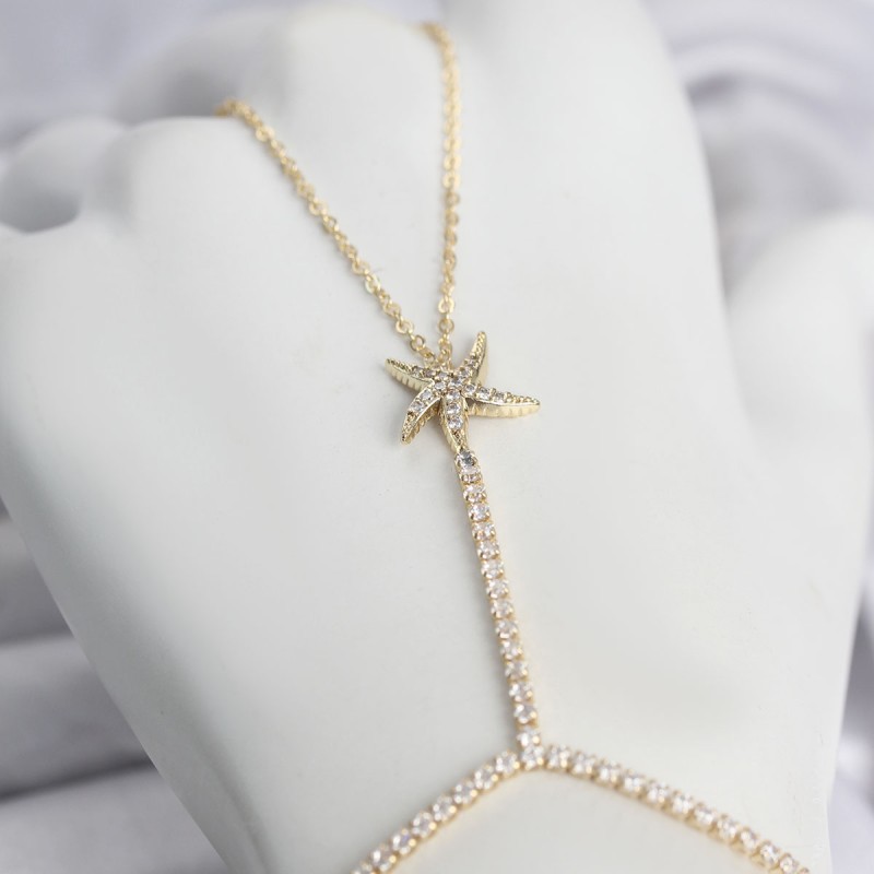 Gold Renk Pirinç Zirkon Taşlı Deniz Yıldızı Model Şahmeran Gold Renk Pirinç Zirkon Taşlı Deniz Yıldızı Model Şahmeran
