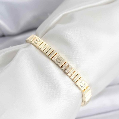 Gold Renk Vip Seri Bileklik Gold Renk Vip Seri Bileklik