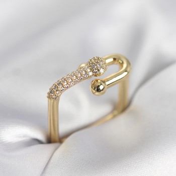 Gold Renk Zirkon Taşlı Tifani Model Kare Kadın Yüzük Gold Renk Zirkon Taşlı Tifani Model Kare Kadın Yüzük